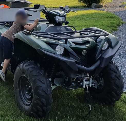 Fyrhjuling Yamaha YFM700 EPS stulen i Söderbärke nordväst om Fagersta